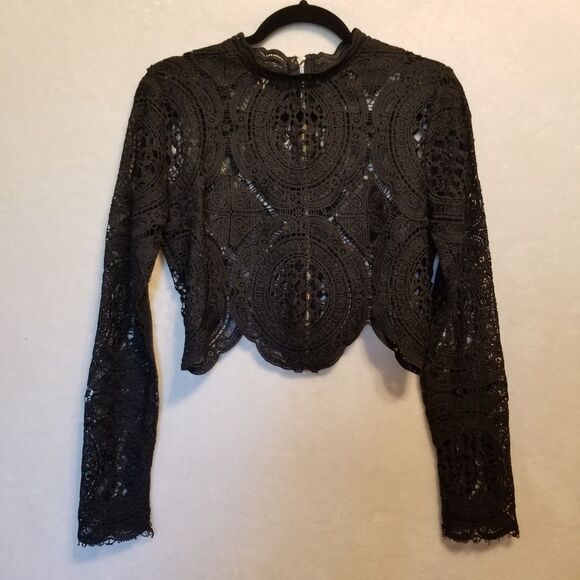 Lulus Tops - LULUS M Top Cropped Black Floral Lace Crochet Whimsigoth Witchy Gothic Boho